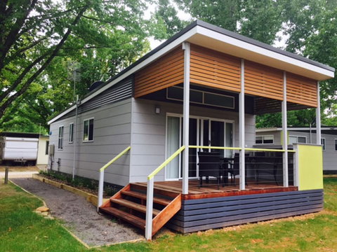 NRMA Bright Holiday Park - Accommodation Southport 1