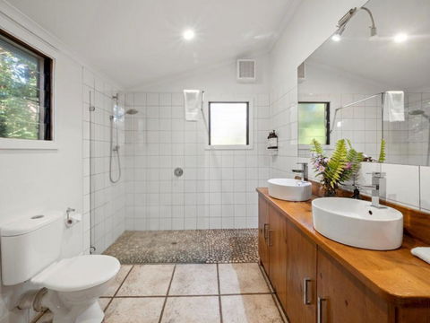 Maviss Cabins At Mt. Warning - Southport Accommodation 1
