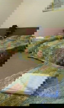 Avalon Motel - Southport Accommodation 0