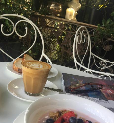 Andres Mews Luxury Serviced Apartments - Accommodation Southport 5