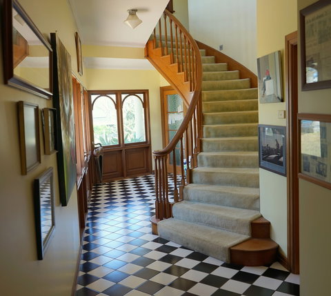 Melville House - Accommodation Southport 6