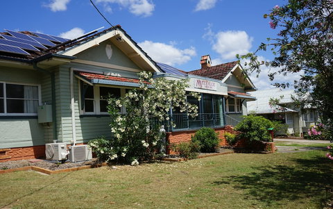 Melville House - Accommodation Southport 0