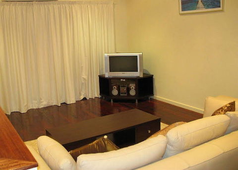 Halls Gap Escape - Southport Accommodation 5