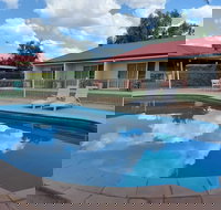 Emerald Explorers Inn - Southport Accommodation