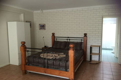 Warrumbungles Mountain Motel - Southport Accommodation 6