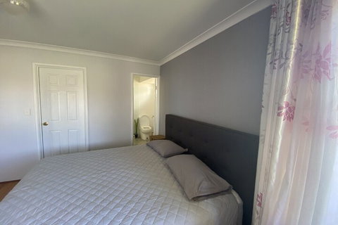 Whispering Palms - Accommodation Southport 4