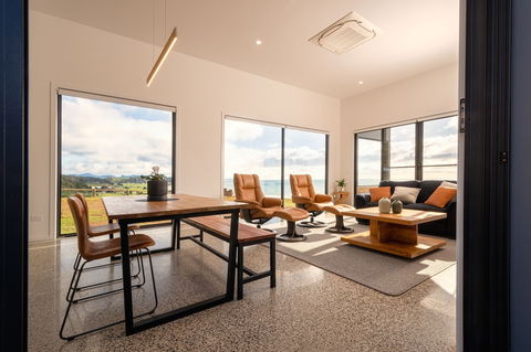 The Cove Tasmania - Southport Accommodation 1