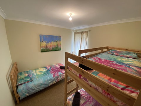 Lands Edge - Accommodation Southport 5