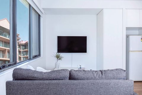 E06-darling Harbour Studio - Southport Accommodation 1