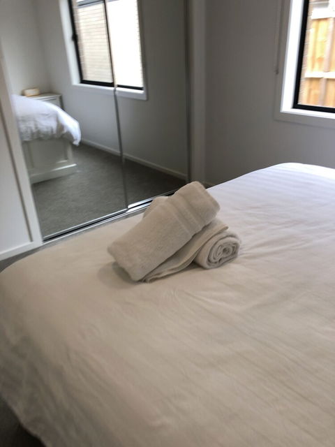 Apple House Upper Point Cook - Accommodation Southport 6