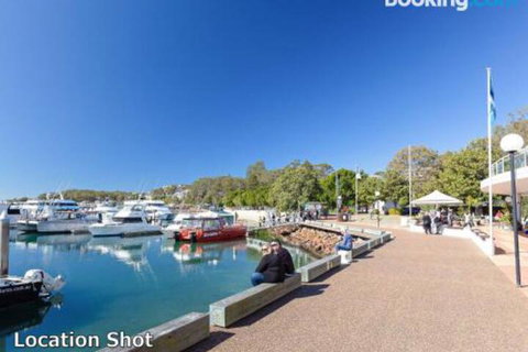 Gymea Retreat 56 Ullora Close Tri Level Home With WIFI & Aircon - Accommodation Southport 1