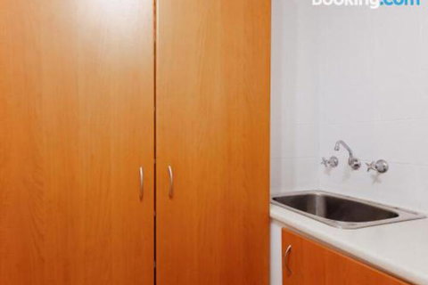 Gymea Retreat 56 Ullora Close Tri Level Home With WIFI & Aircon - Accommodation Southport 6