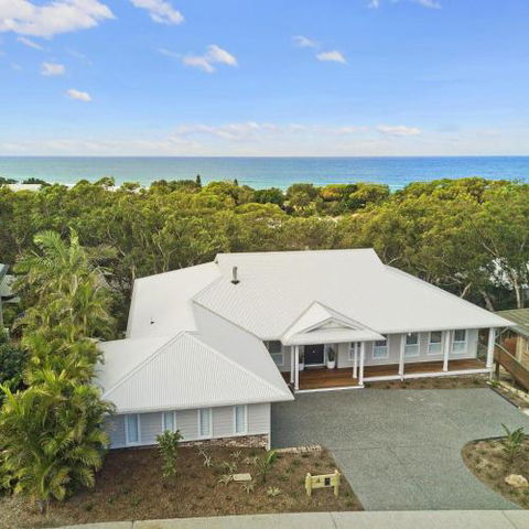 A Home Like Few Others - Southport Accommodation 1