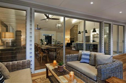 A Home Like Few Others - Southport Accommodation 4