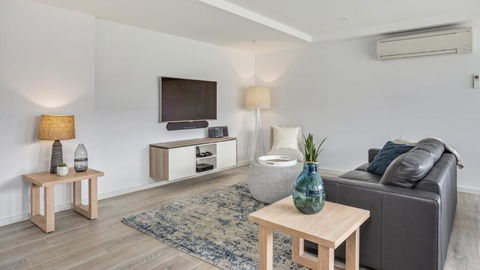 Salt 4 Getaway Luxury For 2 - Southport Accommodation 3