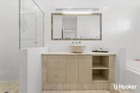 Amazing Sunrises From Your Balcony - Accommodation Southport 6