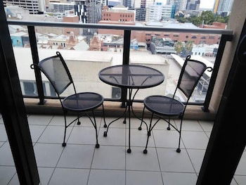 RNR North Terrace - Southport Accommodation 0