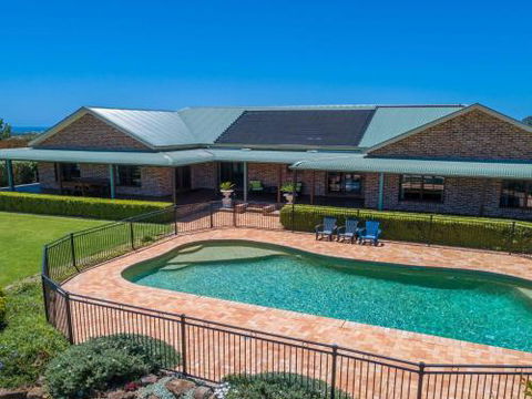 GULL HOUSE Kiama 4pm Check Out Sundays - Southport Accommodation 0