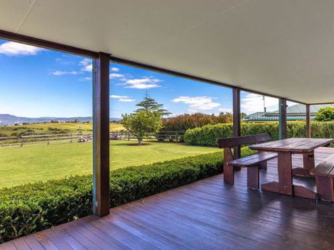 GULL HOUSE Kiama 4pm Check Out Sundays - Southport Accommodation 6