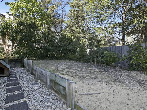 Drift Beach House - Southport Accommodation 2
