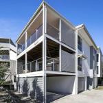 Drift Beach House - Southport Accommodation 0
