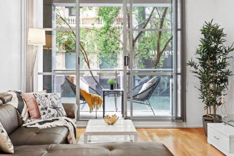 A Bright & Stylish Studio Next To Darling Harbour - Southport Accommodation 0