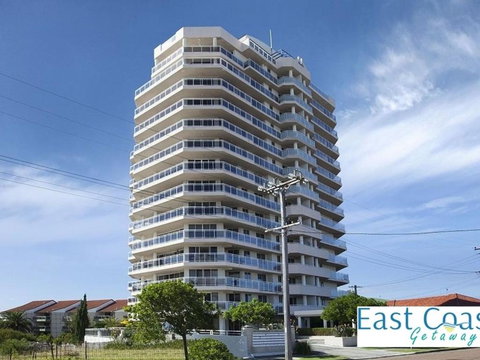 Mariners Highrise Apartment 902 - Accommodation Southport 1