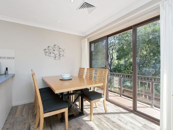 Grevillia Bay Parklands Unit 49 / 2 Gowrie Avenue - Accommodation Southport 5