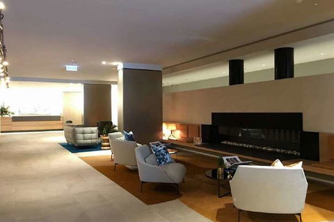 Pars Apartments Collins Wharf Docklands - Southport Accommodation 3