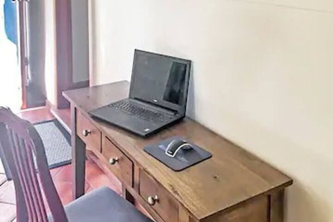 Rye Sleeps 10, Great Weekender - Accommodation Southport 6