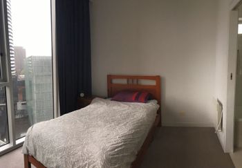 V Apartment - Southport Accommodation 3