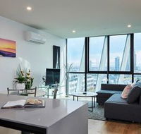 Stunning Harbour  City View Loft - Southport Accommodation