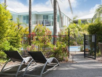 Sandy Point Road Unit 337 265 Pacific Blue - Accommodation Southport 0