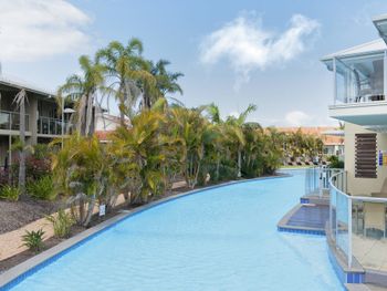 Sandy Point Road Unit 337 265 Pacific Blue - Accommodation Southport 4