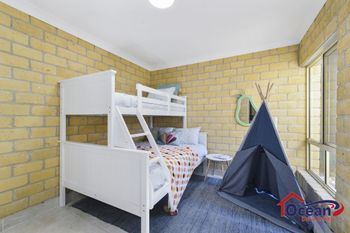 BEACHSIDE HIDEAWAY BONNY HILLS - Southport Accommodation 4