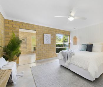 BEACHSIDE HIDEAWAY BONNY HILLS - Southport Accommodation 1