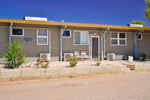 Getaway Villas Unit 38 9 - Southport Accommodation 1