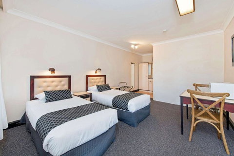Econo Lodge Savannah Park Tamworth - Accommodation Southport 6