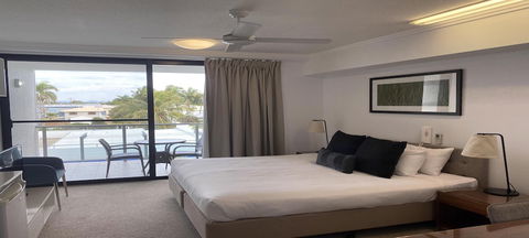Airtrip Apartments On Carlyle St. Mackay - Southport Accommodation 6