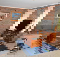 Surf Beach Family Friendly Home - Accommodation Southport