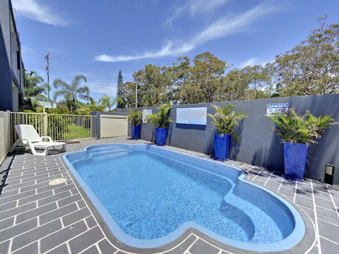 Shoal Bay Beachclub Apartments - Southport Accommodation 5