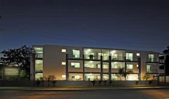 Shoal Bay Beachclub Apartments - Southport Accommodation 2