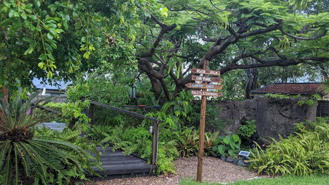 Woolshed Eco Lodge - Accommodation Southport 0