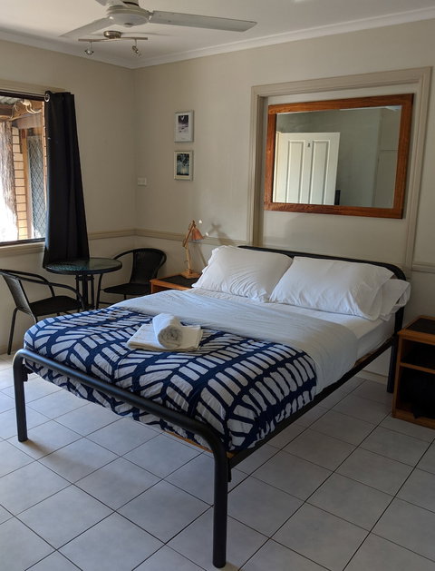 Woolshed Eco Lodge - Accommodation Southport 2