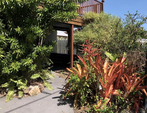 Five 3 Five - The Beachside Barracks - Accommodation Southport 5