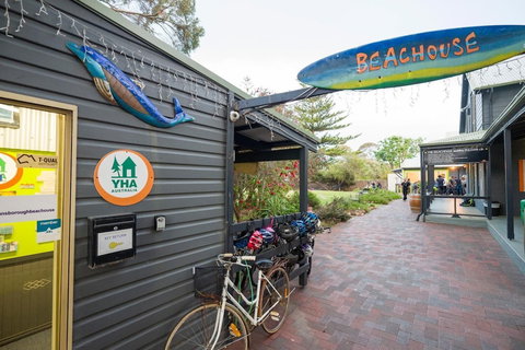 Dunsborough Beachouse YHA Backpackers - Accommodation Southport 4