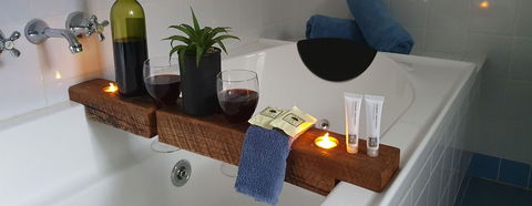 Dunes - Elegant Beach Villa With Huge Swim Spa - Southport Accommodation 6