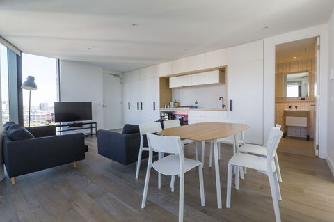 Apartments Melbourne Domain - New Quay Docklands - Southport Accommodation 6