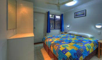 Happy Wanderer Village - Southport Accommodation 0