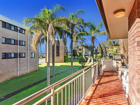 Kurranulla, Unit 5/15 Weatherly Close - Southport Accommodation 5